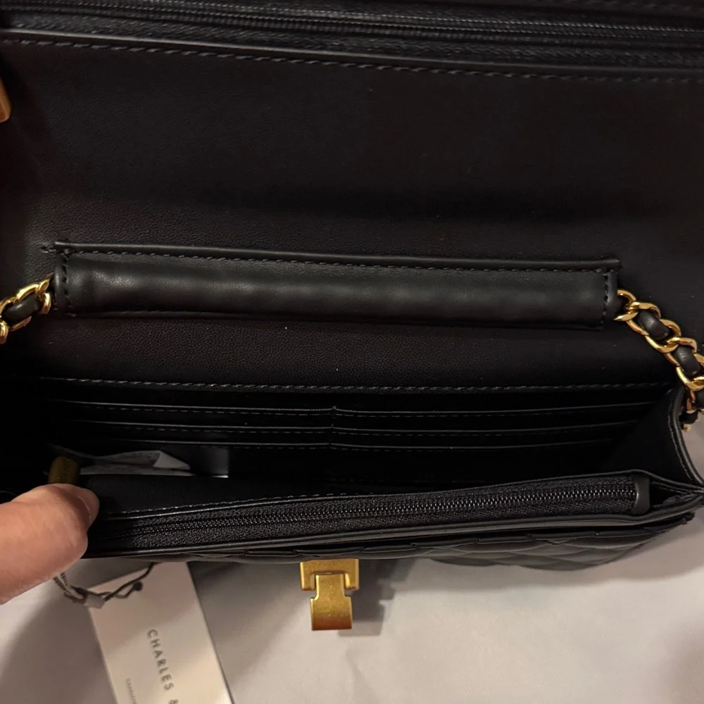 Charles & Keith Gradient Gift Box - Picture 11 of 13